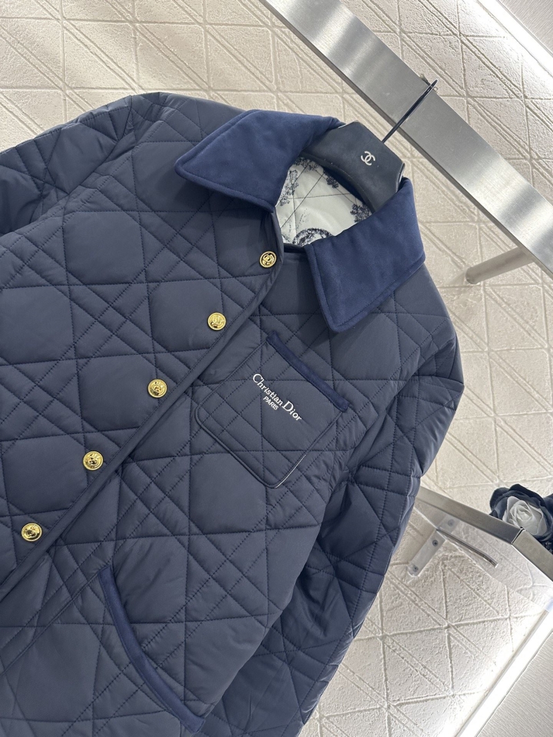 chr1st1an D10r outwear